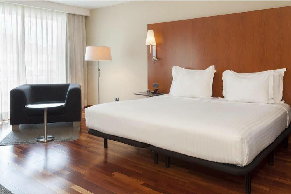 Ac Hotel La Rioja By Marriott Logroño Exterior foto